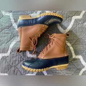 LL BEAN BOOTS 8” NAVY TAN LEATHER SIZE US 8 NWOB